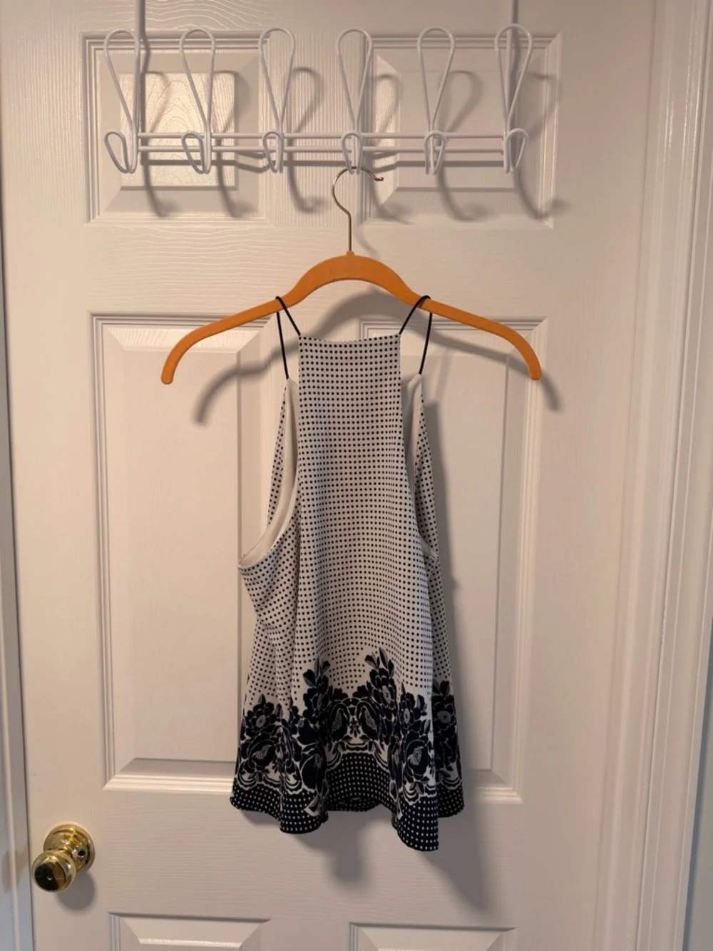 Top - Picture 2 of 3